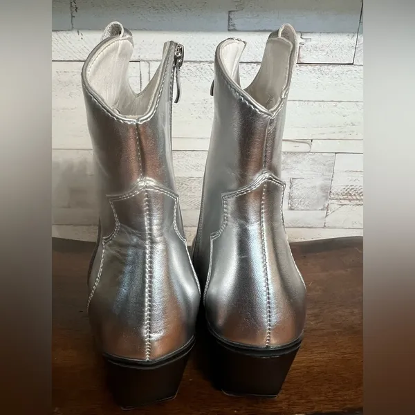 London Rag Wales Metallic Western Boots in size 6. New without box - Image 4