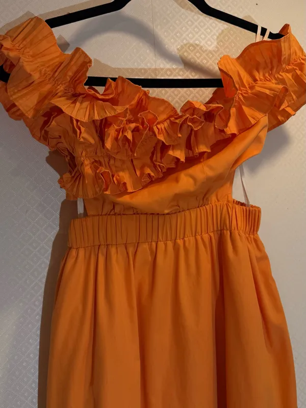 Sovere Ruffled Rapture Maxi Dress One-Shoulder Orange Maxi Dress - Image 15