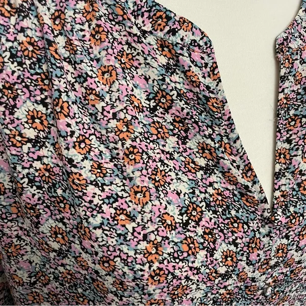 Rose & Olive Top Tunic Floral Split Neckline 3/4 Sleeve Smocking Pink Blue White - Image 2