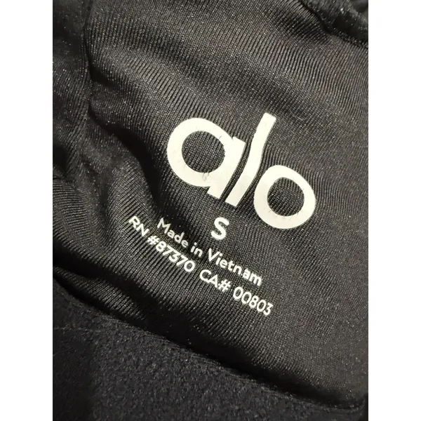 Alo Yoga‎ Womens Black Racerback Sports Bra Size S Solid Scoop Neck Logo Worn - Image 6