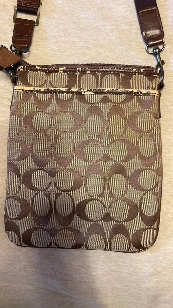 Coach Purse Crossbody - Image 3
