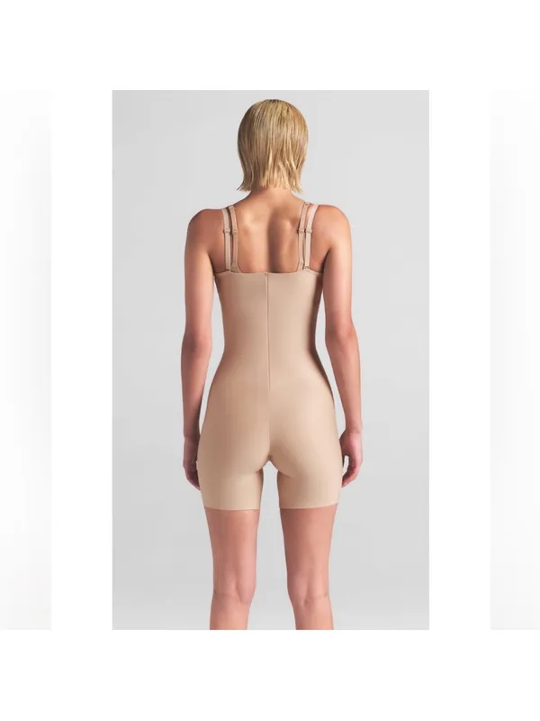 NWT SKIMS Body Core Sculpt Open Bust Mid Thigh Bodysuit in Sand size S - Image 9