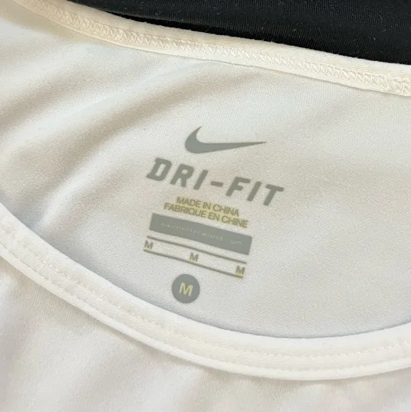 Nike 3/4 Sleeve Top - Image 3