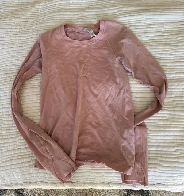 Lululemon Swiftly Tech Long Sleeve - Image 2