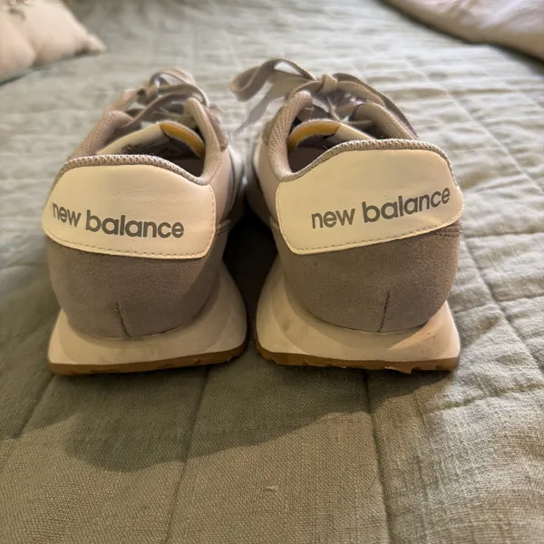 New Balance Women's 237 'White Grey' Sneakers - Size 10 Low Top Ws237NM - Image 3