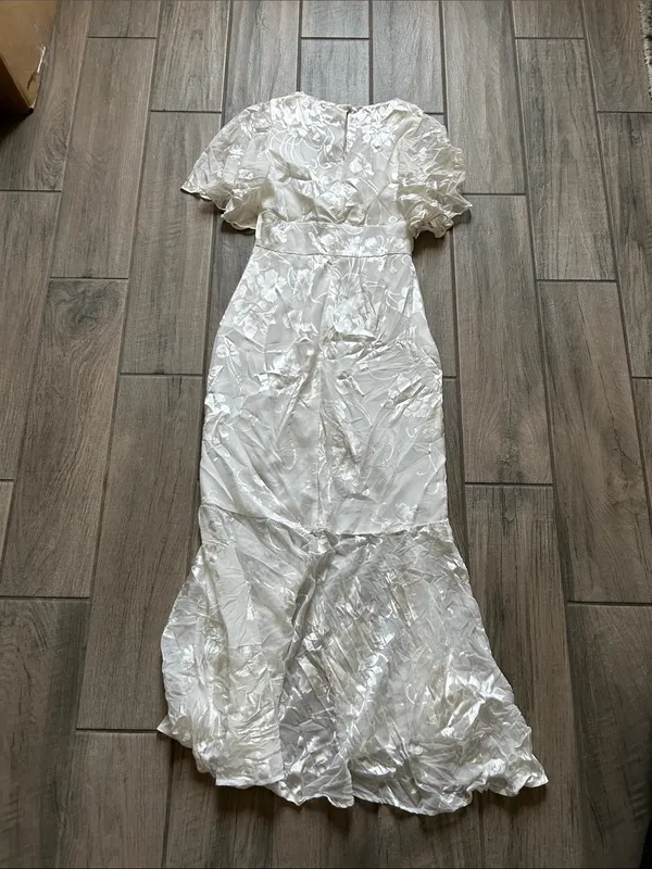 Astr Cream Floral Jacquard Maxi Dress - Image 4