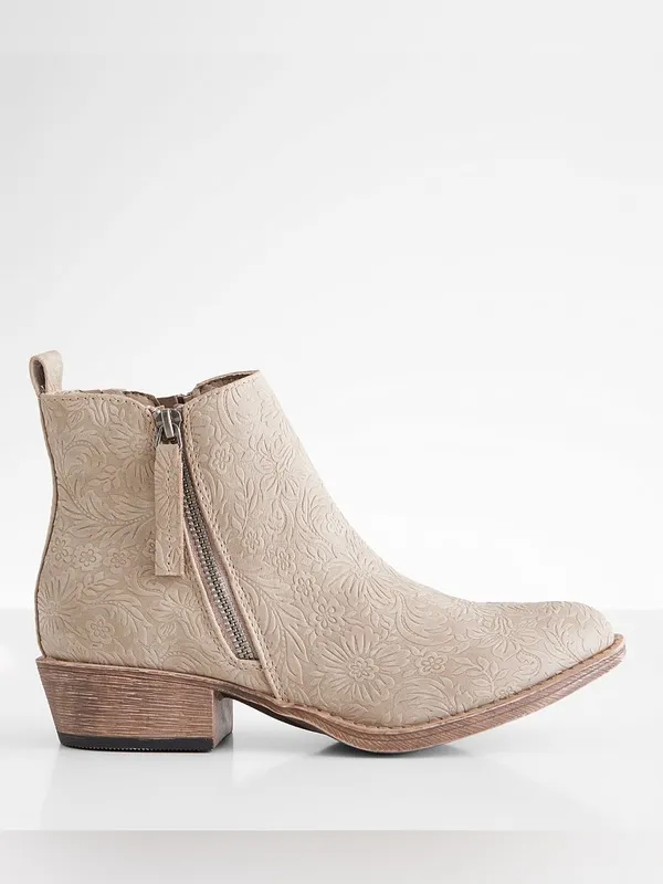 Very G Floral Embossed Ankle Booties in Stone Size 8 - Image 5