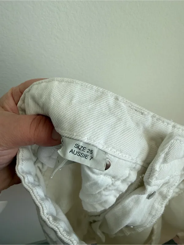 Rolla's Dusters High Rise Slim White Denim Shorts Button Fly Size 25 - Image 13