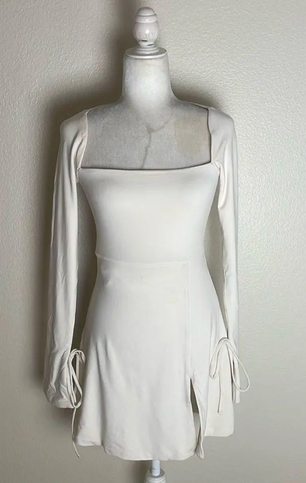 Oh Polly - AMRYN Long Sleeve Sweetheart Neckline Mini Dress in Ivory - Image 5