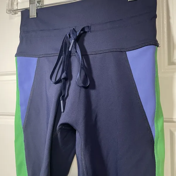 Offline by Aerie Multicolor Blue Real Me Hi-Rise 6" Inseam Bike Shorts Size‎ M - Image 4