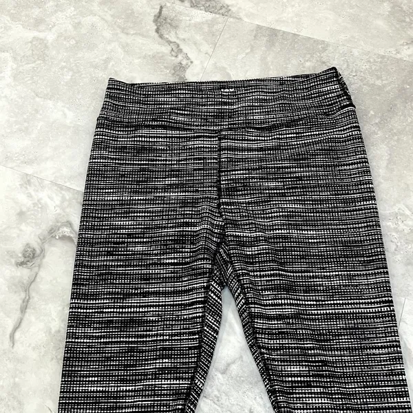 Joy Lab Women's Black‎ White Leggings Activewear Size Xlarge XL Athletic Yoga - Image 3