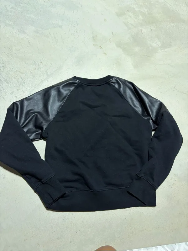Evereve Black Sweatshirt with Faux Leather Shoulder Panels medium - Image 6