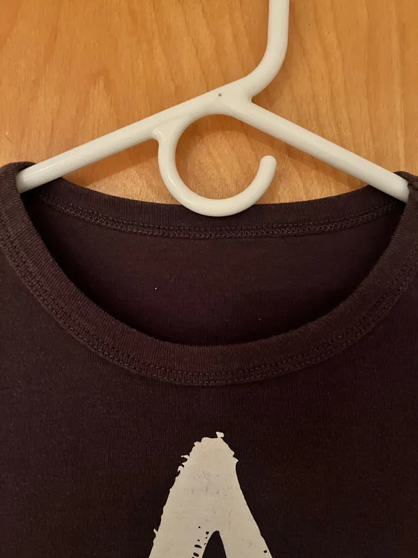 Dark Gray Tee with White Star Graphic Black - Image 4