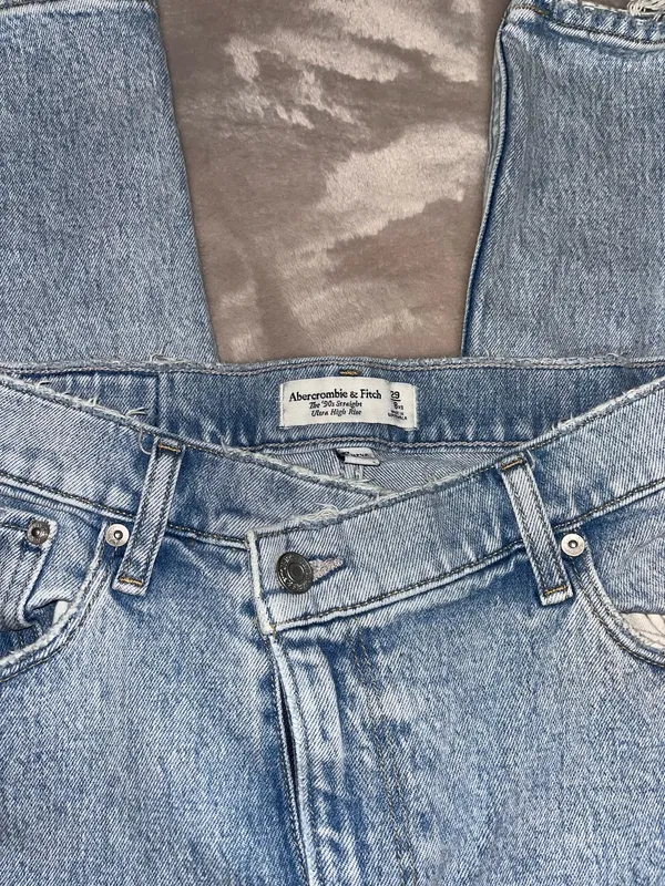 Abercrombie High-Rise - Image 4