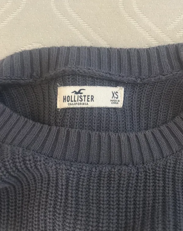 Hollister Sweater - Image 3