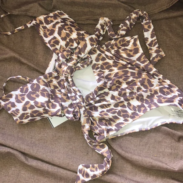 Aerie Leopard Print Cutout One Piece Swimsuit Small | Wrap Tie Waist - Image 7
