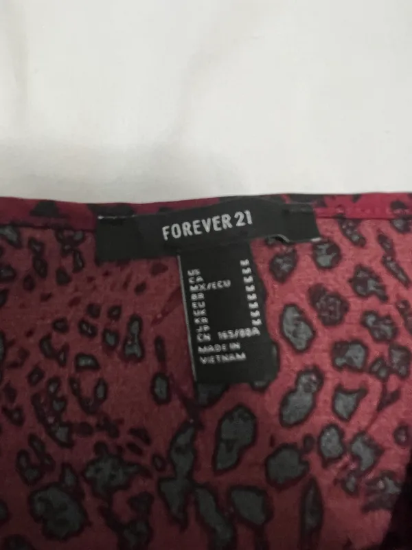 Forever 21 Maroon Leopard Top - Image 3