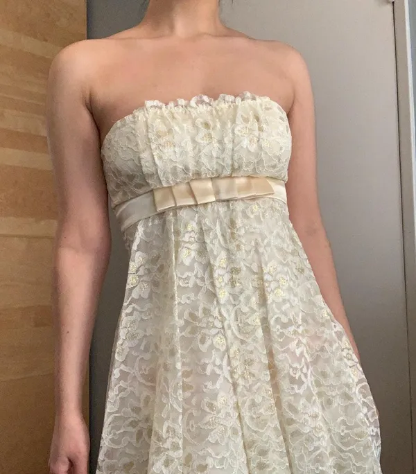 Strapless Bubble Hem Butter Yellow Lace Formal Dress Size 2 - Image 2