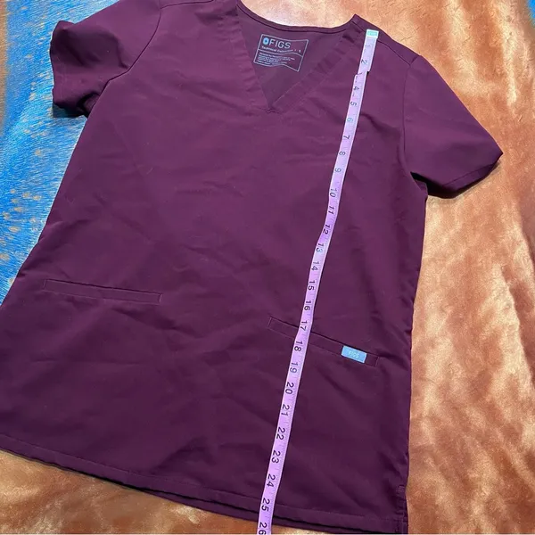 Figs Casma 3 pocket v neck scrub top small burgundy - Image 6