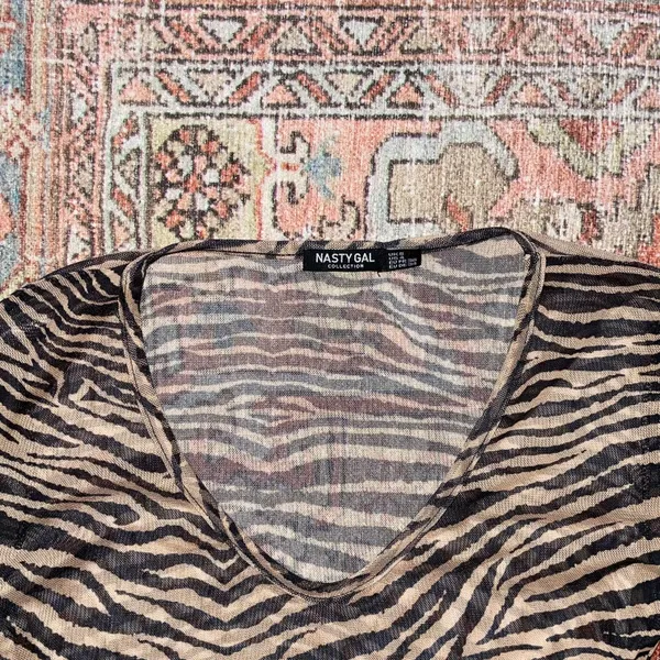 zebra print mesh v neck bodysuit - Image 3