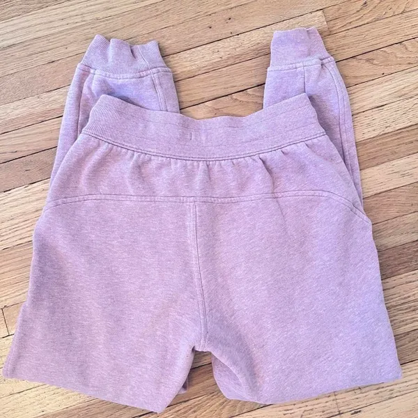 Lululemon joggers - Image 4