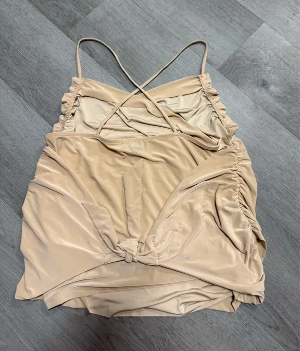 Express ruched v neck crop tank top  - Image 5
