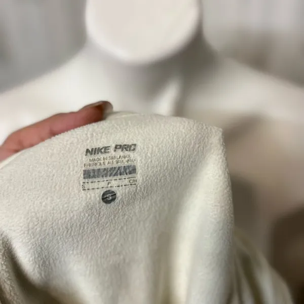 Nike sweater  - Image 5