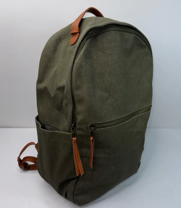 Universal Threads Cavas backpack - Image 2