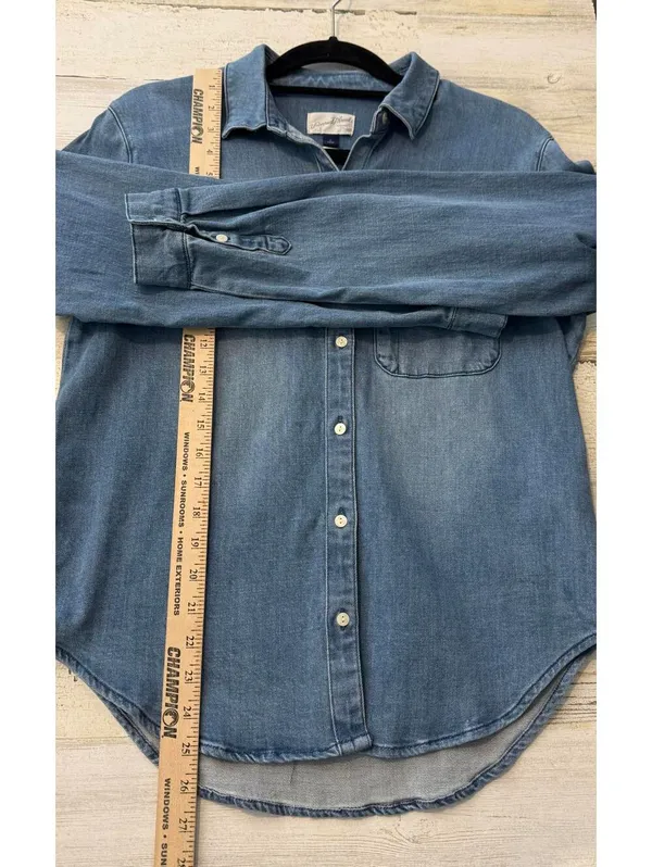 Universal Threads Women’s Small Blue Denim Button Down Shirt Long Sleeve - Image 6