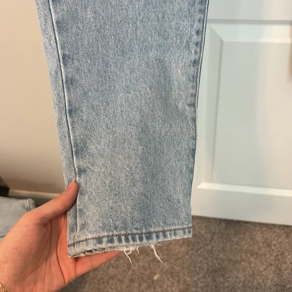 Madewell Classic Straight Full-Length Jeans in Hartsville Wash‎ - Image 4