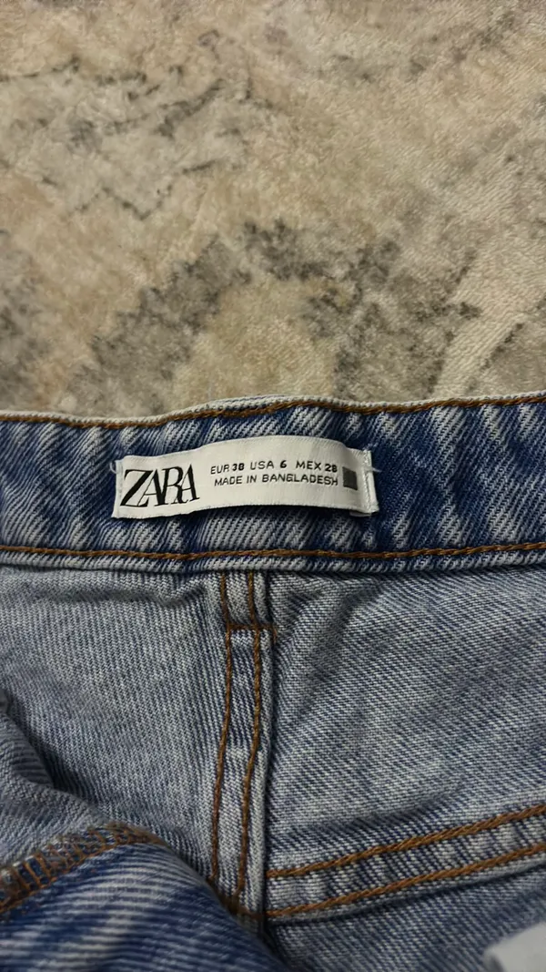 ZARA Shorts Denim High-Rise - Image 2
