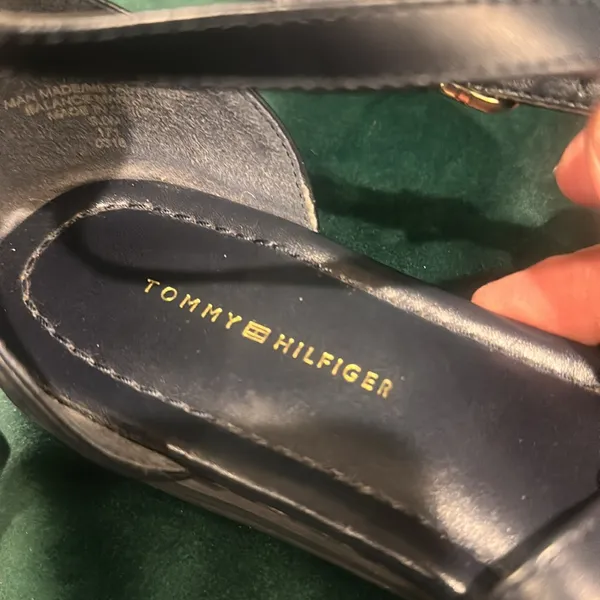 Tommy Hilfiger‎ navy Sandals with Gold Details - Image 4