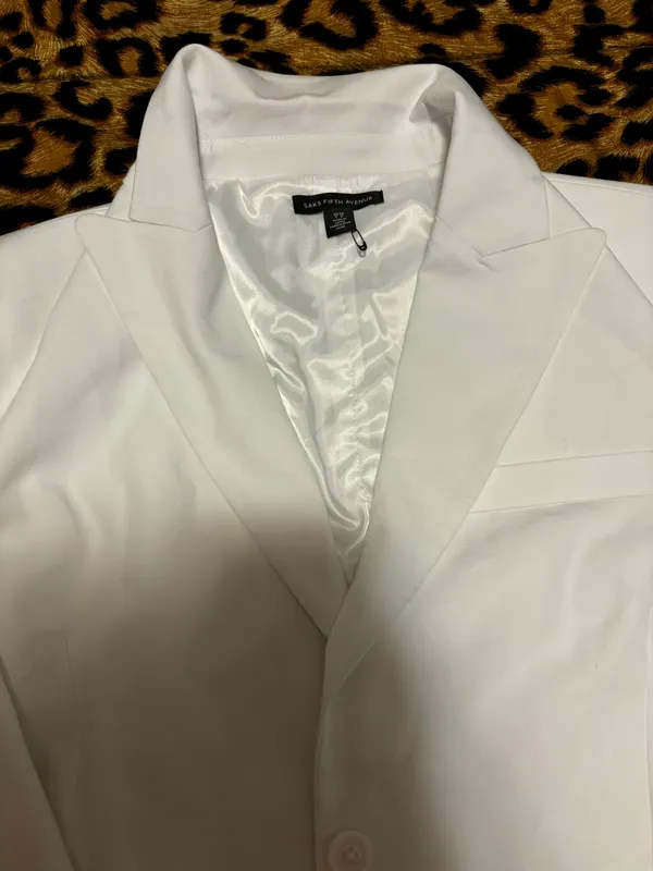 Saks, Fifth Avenue, White blazer - Image 2