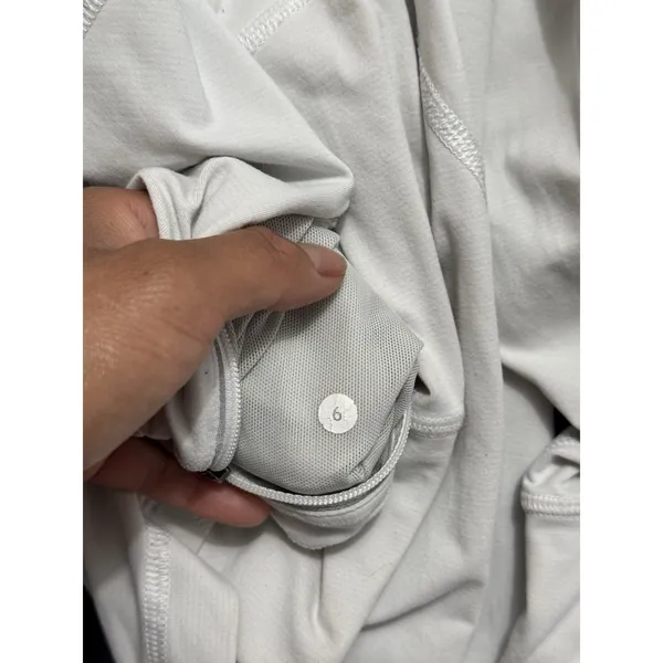 Lululemon Women's Define Pullover Jacket White 1/2 Zip Thumbhole Luon Sz 6 - Image 4