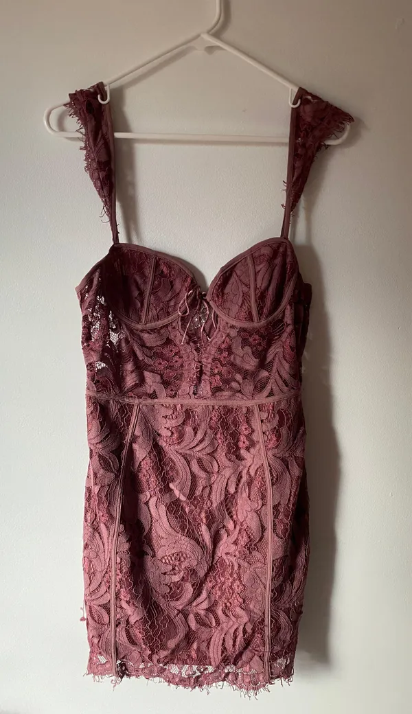 Tobi lace mini minidress - Image 2
