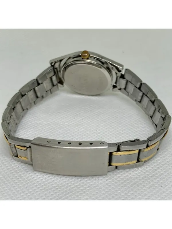 Geneva vintage women’s watch gold silver tone 27mm quartz up to 7.5” running - Image 5