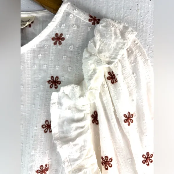 Universal Thread S Embroidered Swiss Dot Cotton Cream Top w Brown Floral - Image 3