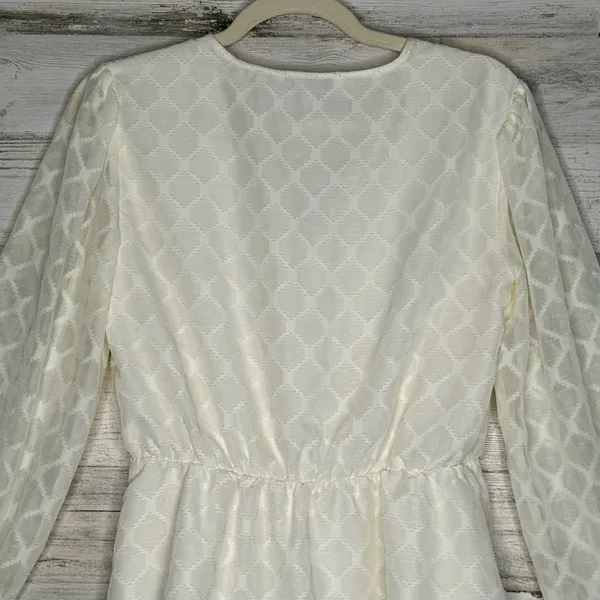 Elizabeth and James Cream Peplum Long Sleeve Peasant Blouse V-Neck Tie‎ Front Sm - Image 8