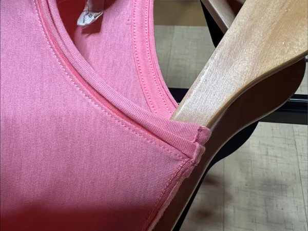 NWOT UGG Brinlee Pink Organic Cotton Tee XS Soft Crewneck T-Shirt - Image 4