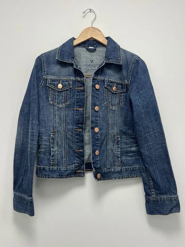 American Eagle Jean Trucker Jacket Distressed Waist Length Blue Denim Women’s M - Image 4