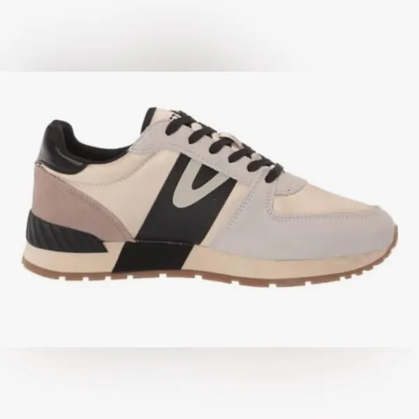 Tretorn Layola 2.0 Beige and Black Athletic lace up Shoes. 9 - Image 2