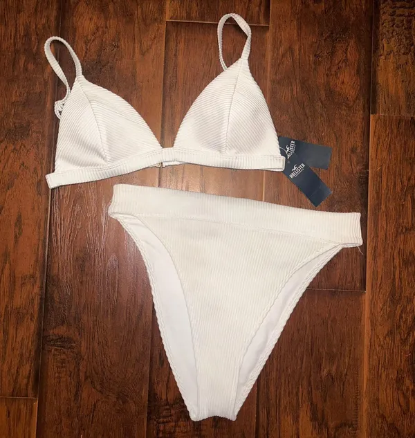 Hollister Ribbed Bikini Bottom - Image 3