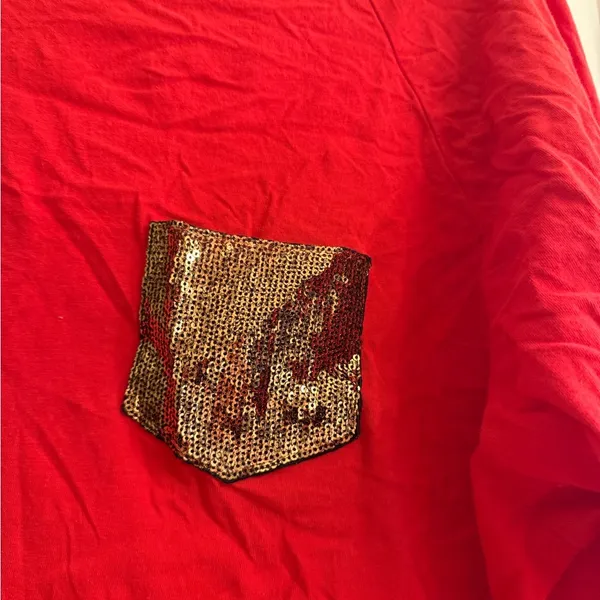 Chic Soul Red Valentines Sequin Curved Hem Slouchy Dolman Tunic - size 1x - Image 2