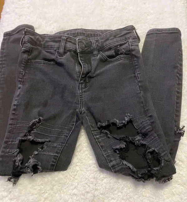 American Eagle Outfitters High Rise Distressed Skinny Jeans - Image 3