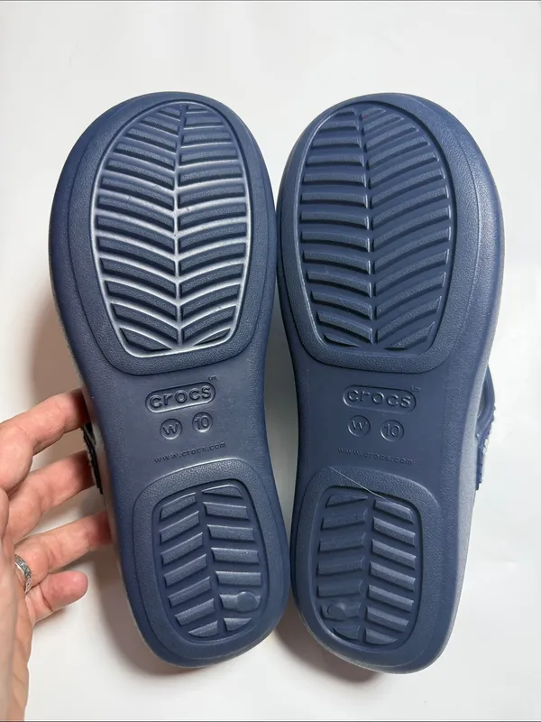 CROCS Women’s Monterey Beaded Wedge Flip Sandals Navy Blue S-606 Size 10 - Image 10