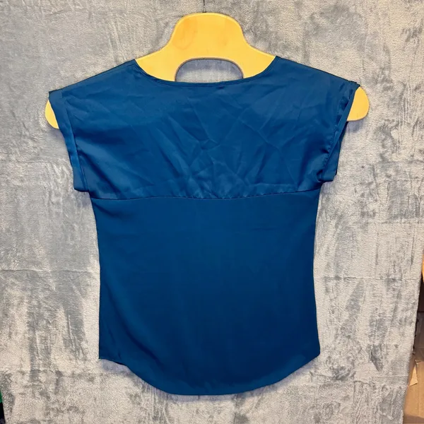 2221 | Express Satin Cap Sleeve Elegant Blouse Top Blue Womens S Professional - Image 2
