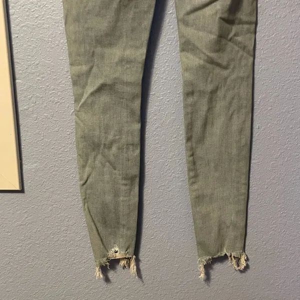 Size 4 American Eagle Distressed Ripped Light Wash Denim Jeans Jeggings Next Lev - Image 7