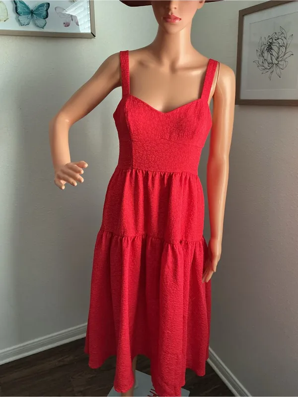 Chelsea28 Red Textured Tiered Midi Dress Size S - Image 4