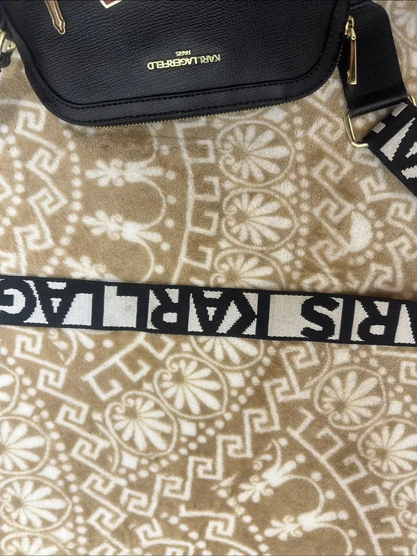 Karl Lagerfeld Black Crossbody Bag with Black-and-White PARIS Strap - Image 6