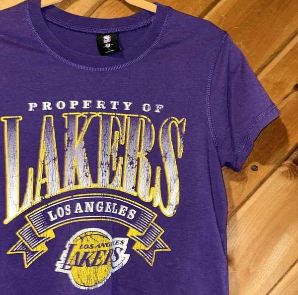 Lakers NBA purple & yellow cropped vintage look tee - Image 2